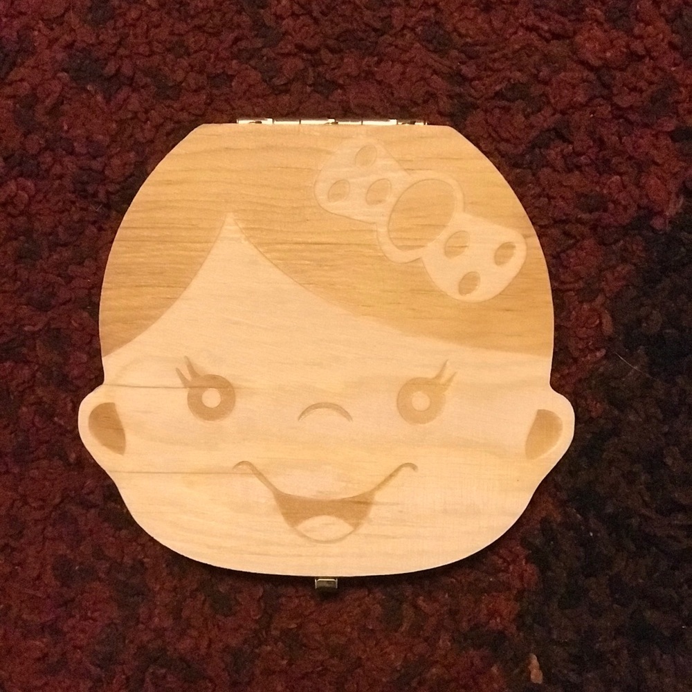 Wooden Baby Tooth Organizer (Girl)